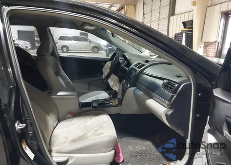 2013 Toyota Camry L z USA, uszkodzony, nr VIN 4T1BF1FK0DU664086